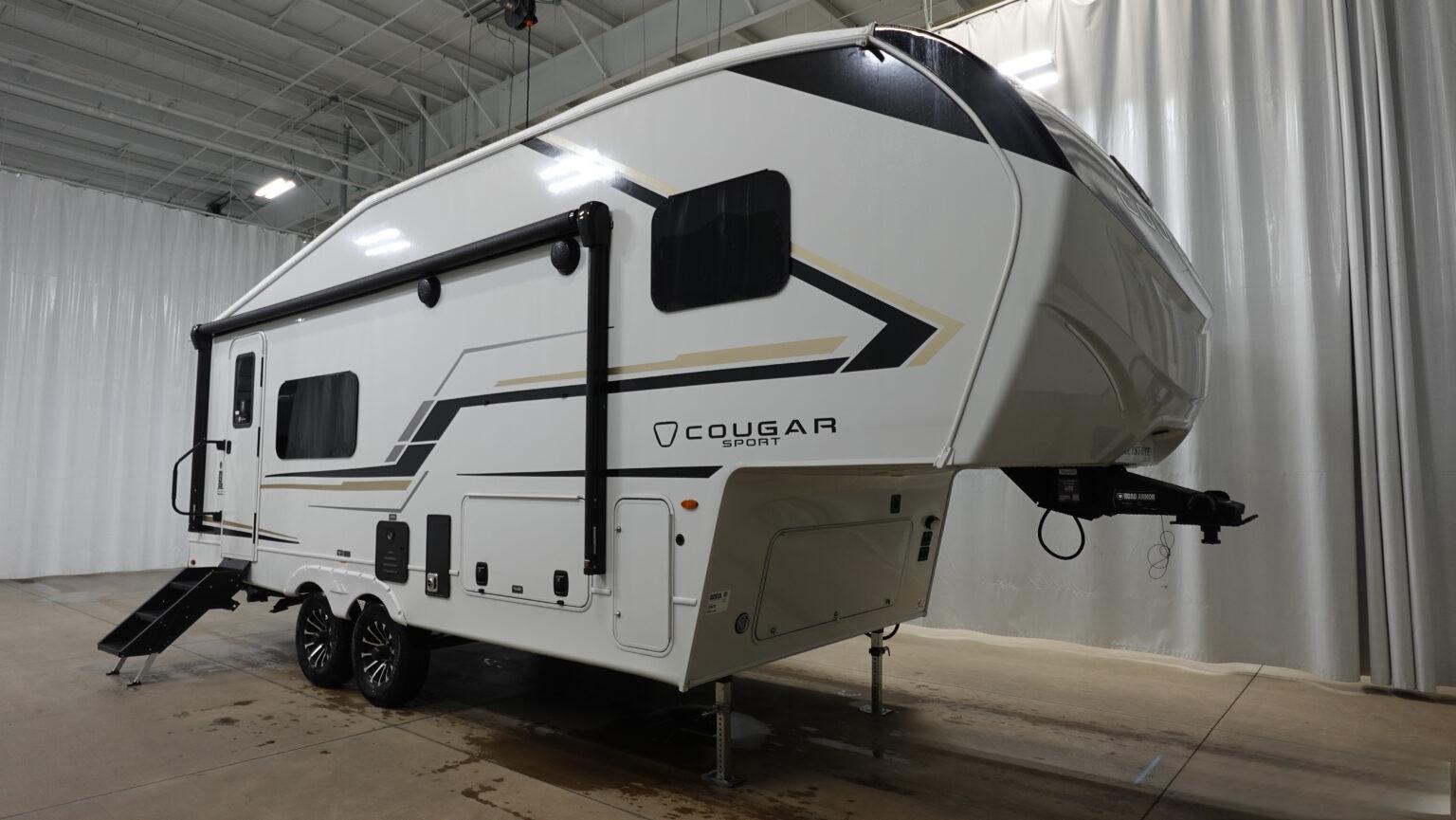 Cougar Sport 2100 RK